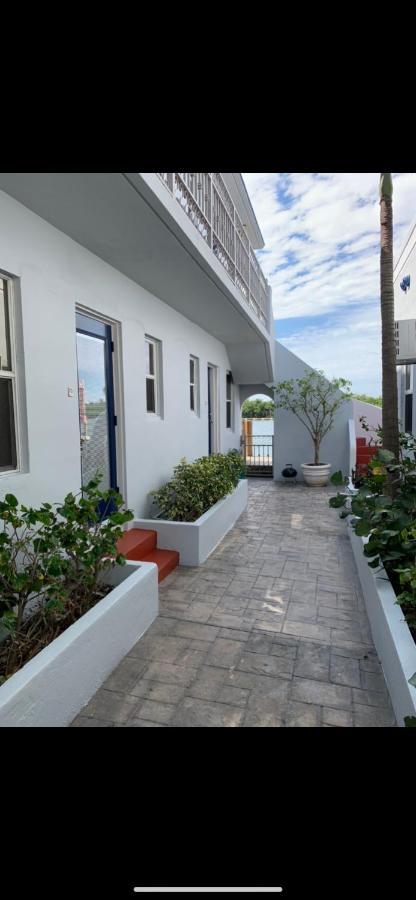 Steps From The Beach Right On The Waterfront Apartment Hollywood Exterior photo